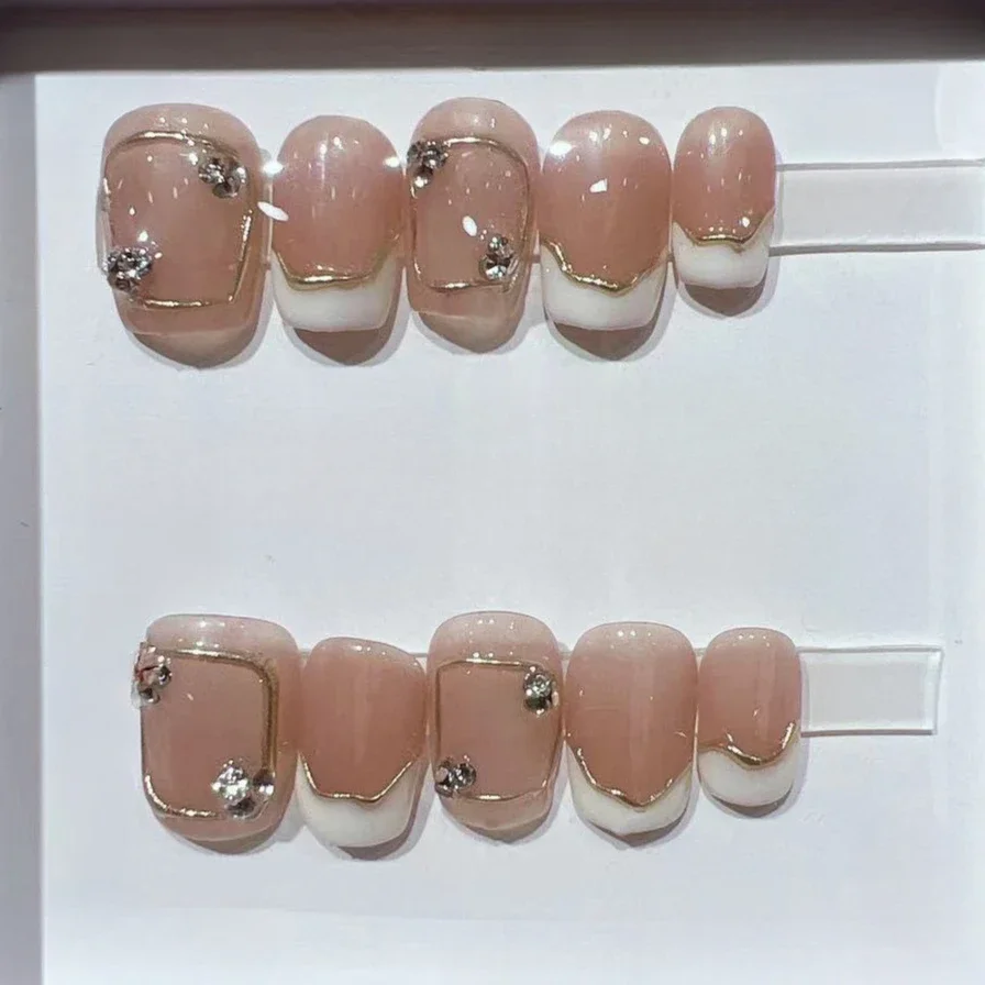 Nail Art Eye Cat - 取り外し可能なフレンチアクリルネイル,手作りの偽の爪,光沢のあるダイヤモンド,キャッツアイ,正方形のショート,シンプルなアート,プレス,10個