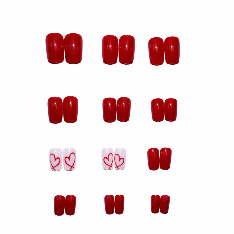 24個入り ショートスクエア グロッシー バレンタインデー  - Nail Art Valentines Day のレビューと価格