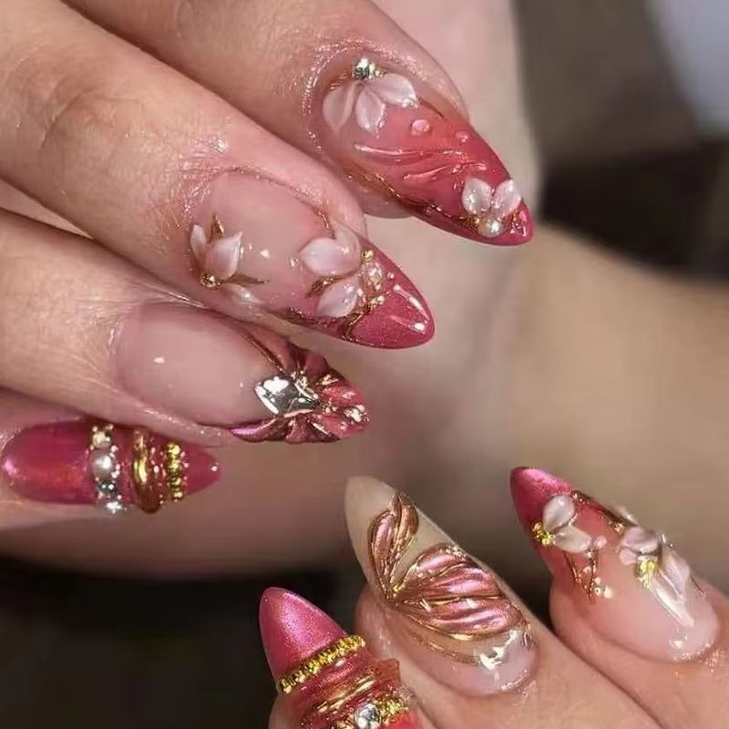 24枚入り アーモンド型 つけ爪 ワインレッド キャッツアイ - Nail Art Red Wine Cat Eye のレビューと価格