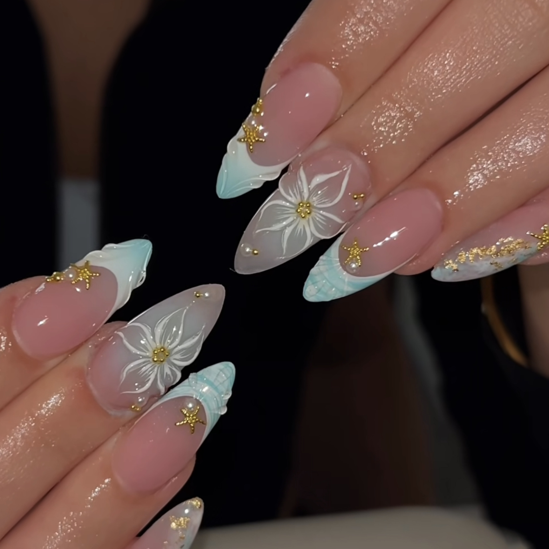 24枚入り アーモンド型 つけ爪 ワインレッド キャッツアイ - Nail Art Red Wine Cat Eye のレビューと価格