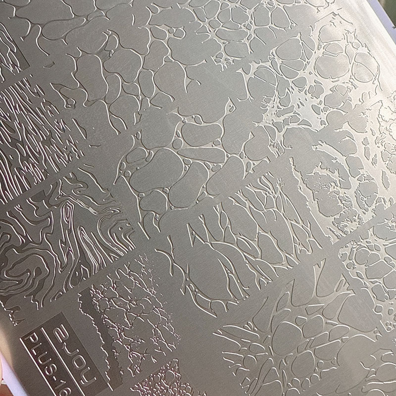 ネイルアートスタンピングプレート バブルテンプレートツール - Nail Stamping Plate のレビューと価格